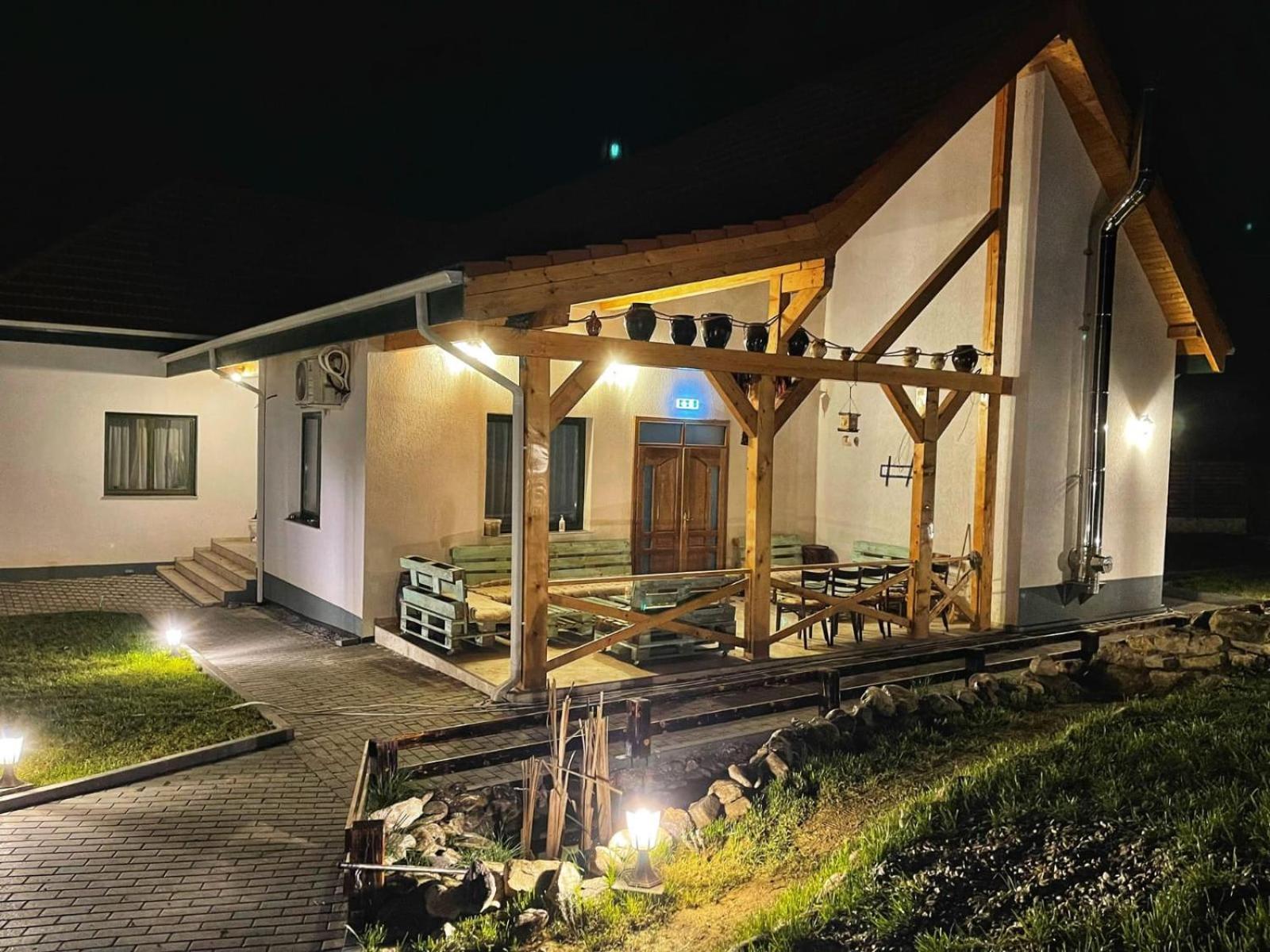 Hotel Domeniul Bondarelului à Ocolisu Mic Extérieur photo